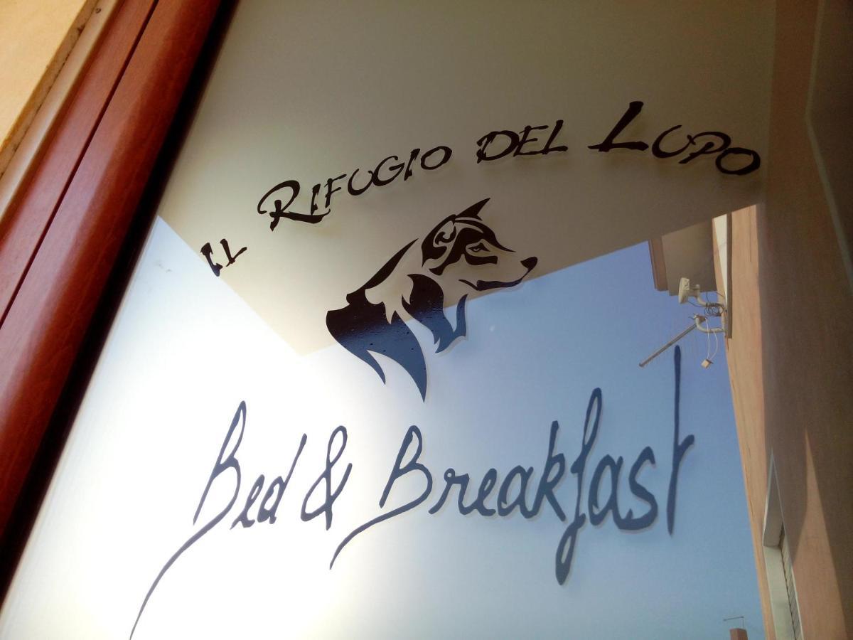 B&B Il Rifugio Del Lupo - E6721 Paringianu Buitenkant foto