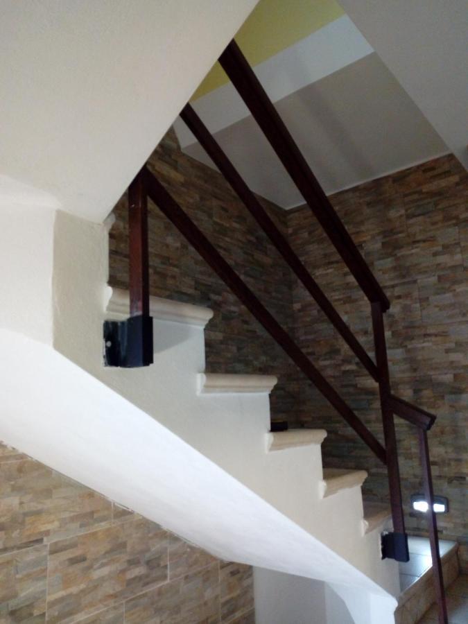 B&B Il Rifugio Del Lupo - E6721 Paringianu Buitenkant foto